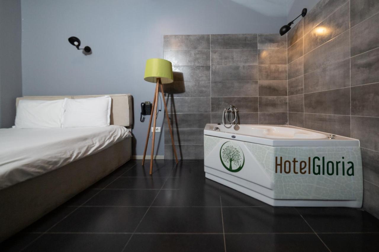 Hotel Gloria Pristina Esterno foto